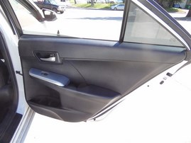 2014 TOYOTA CAMRY SE WHITE 2.5 AT Z20024